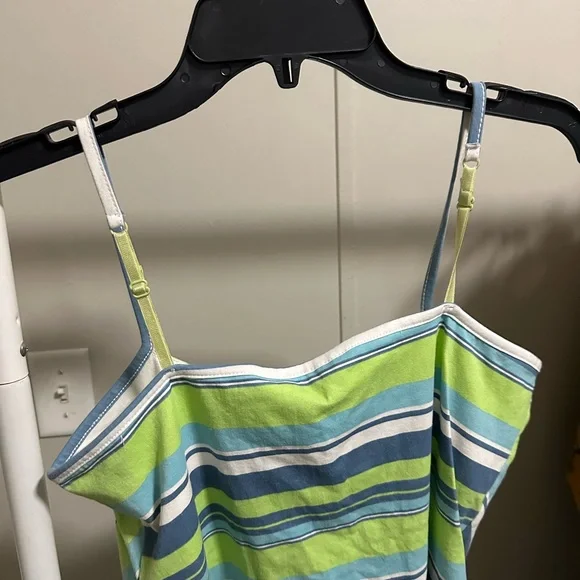 Faded Glory Women’s Green Blue White Chevron Tank Top size large 12/14 - Picture 3 of 4